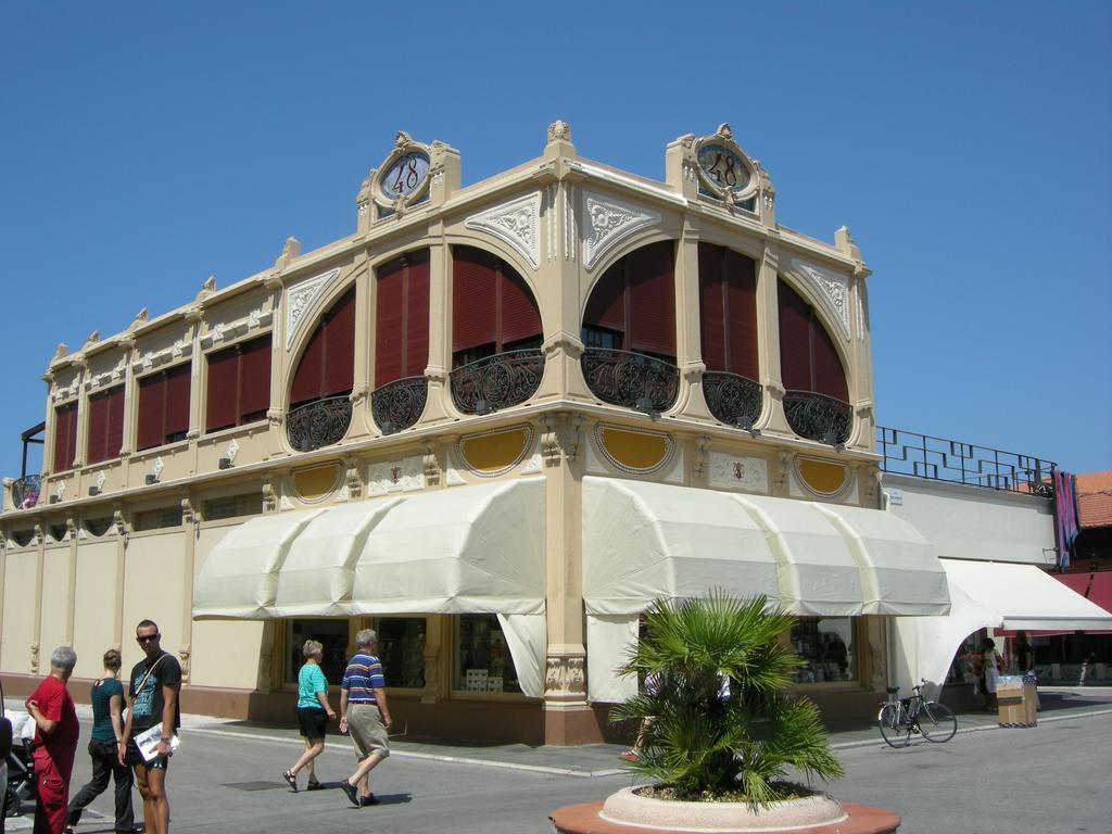 Hotel Bianchi 维亚雷焦 外观 照片